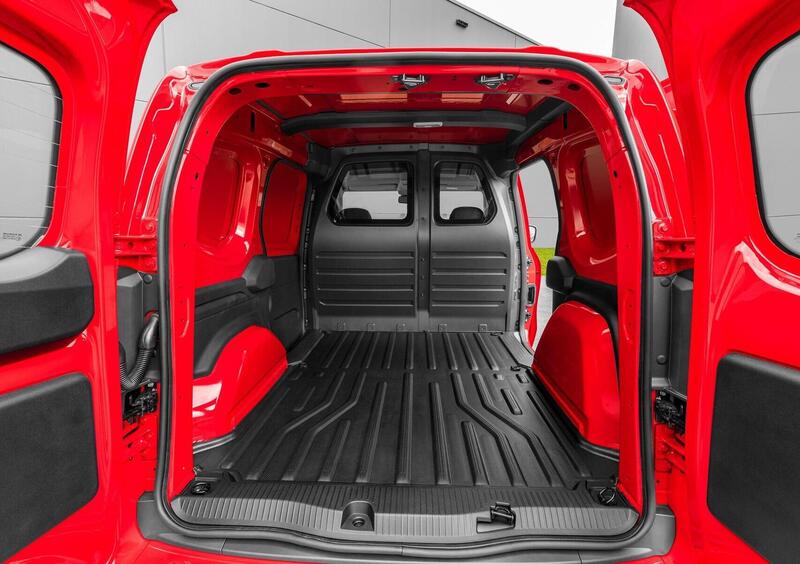 Mercedes-Benz Citan (2021-->>) (17)