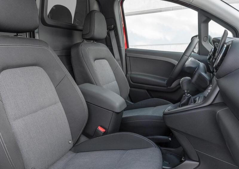 Mercedes-Benz Citan (2021-->>) (19)
