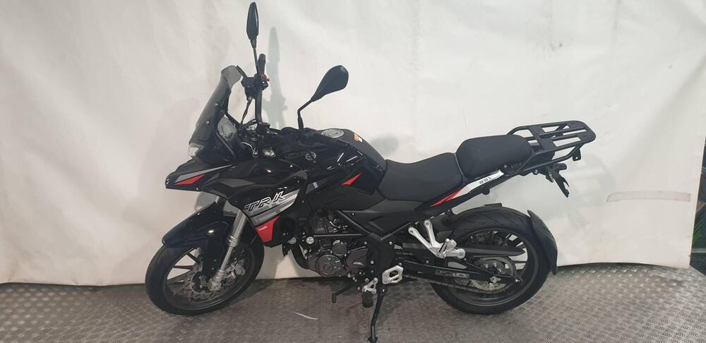Benelli TRK 251 (2022 - 25) (2)