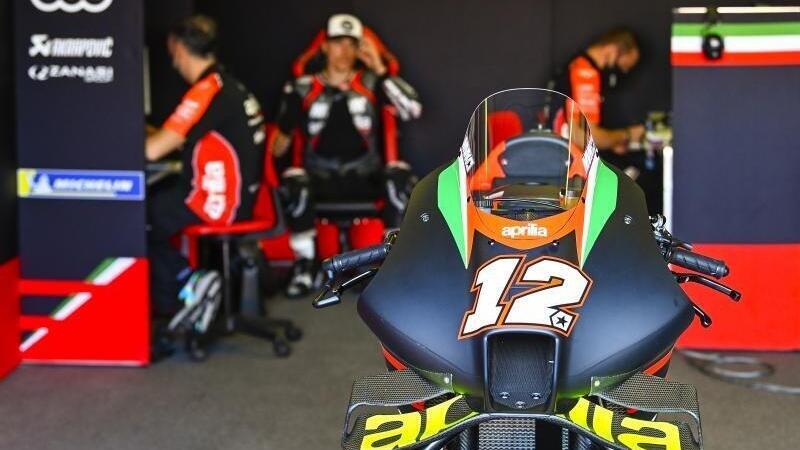 Maverick Vinales non sar&agrave; in pista a Austin dopo la tragedia del cugino Dean. Aprilia: "Piena condivisione"