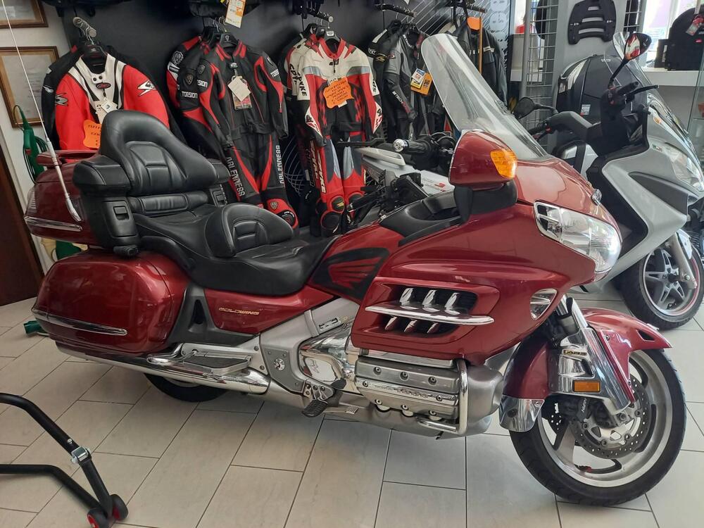 Honda GL 1800 Gold Wing (2000 - 05)