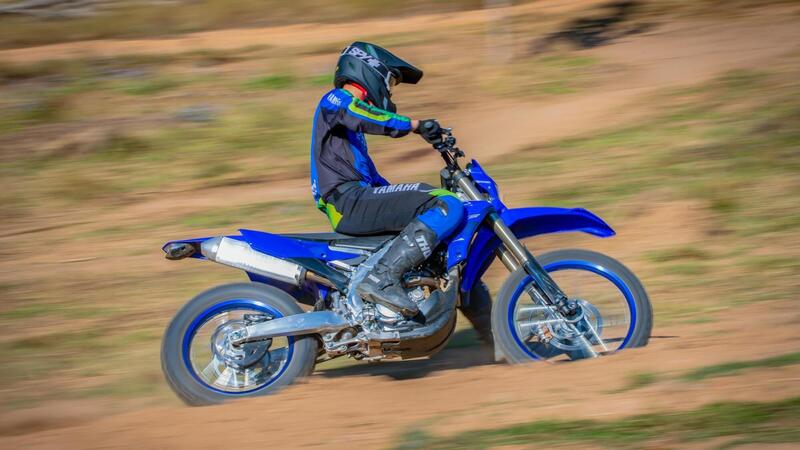 Yamaha WR250F e WR450F 2022. Cambiano cos&igrave; le due enduro 