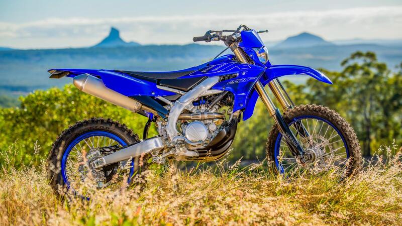 Yamaha WR250F e WR450F 2022. Cambiano cos&igrave; le due enduro 