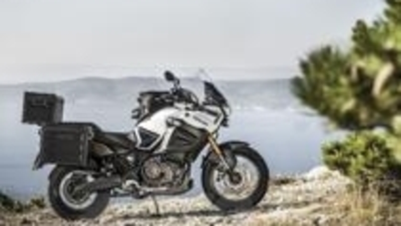 EICMA 2013: Yamaha XT1200ZE Super T&eacute;n&eacute;r&eacute;, con sospensioni elettroniche