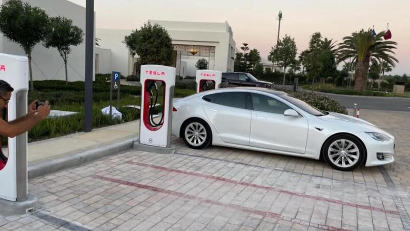 Tesla, i Supercharger sbarcano in Marocco