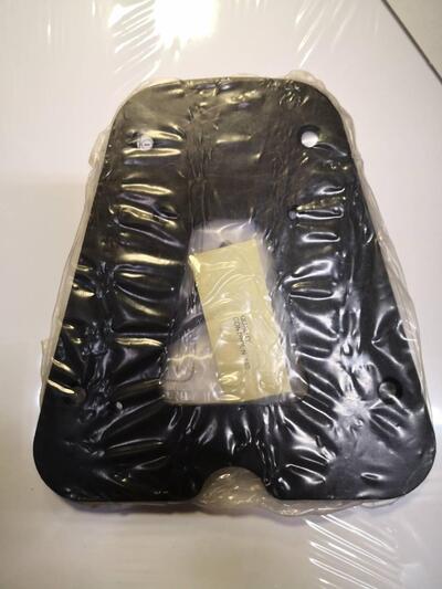 Piastra Givi portapacchi Aprilia Sportcity 125/200