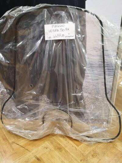Parabrezza Piaggio Vespa 50 Px + Attacchi