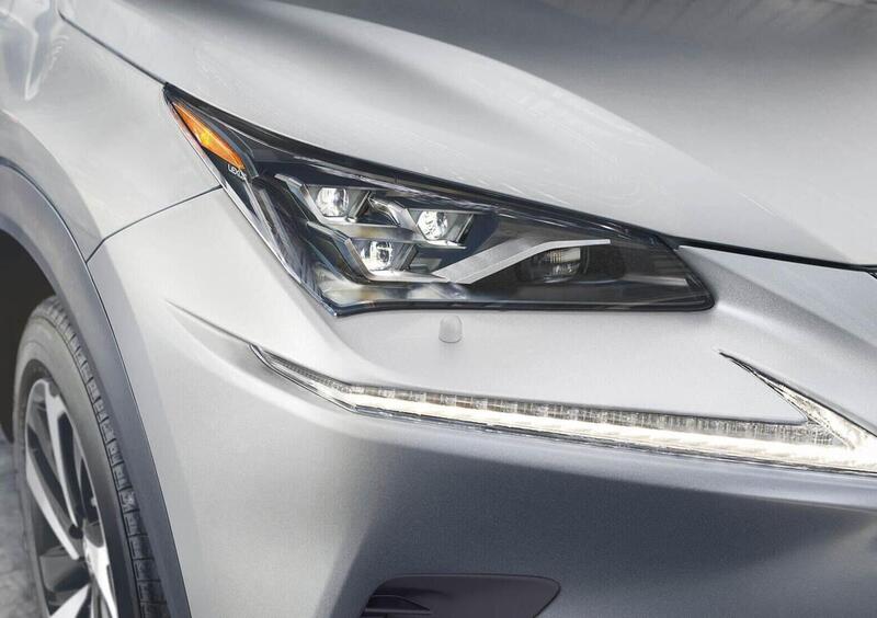 Lexus NX (2021-->>) (12)