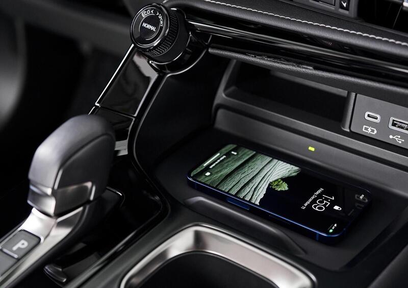 Lexus NX (2021-->>) (19)
