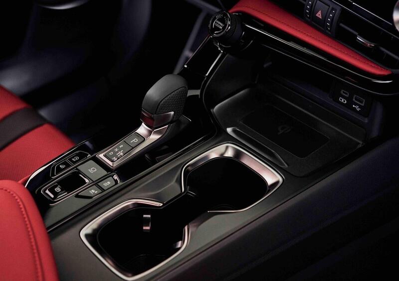 Lexus NX (2021-->>) (23)