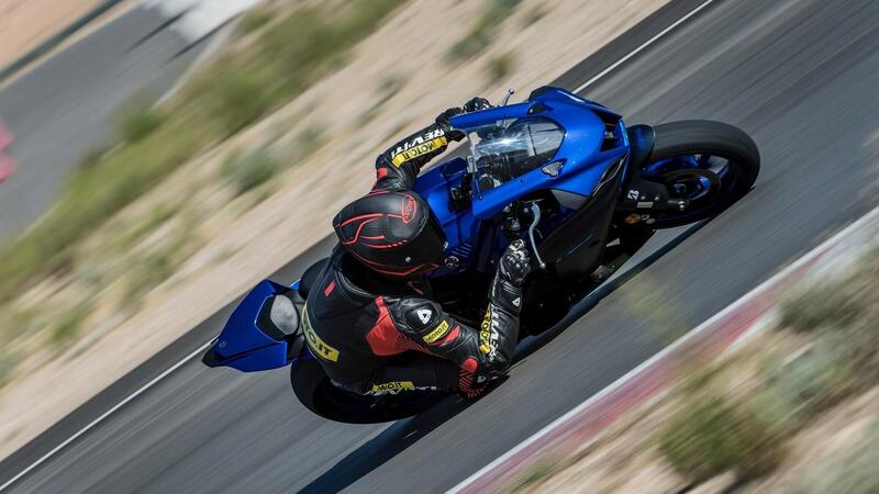 Yamaha YZF-R7 TEST: non fermatevi al nome!