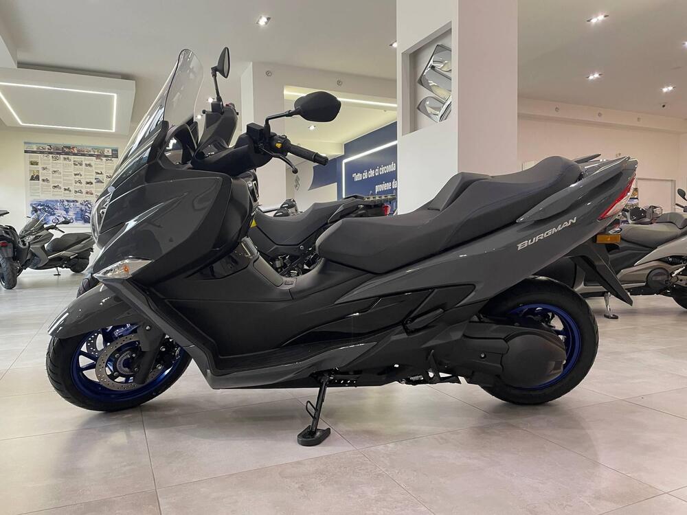 Suzuki Burgman 400 (2025) (2)