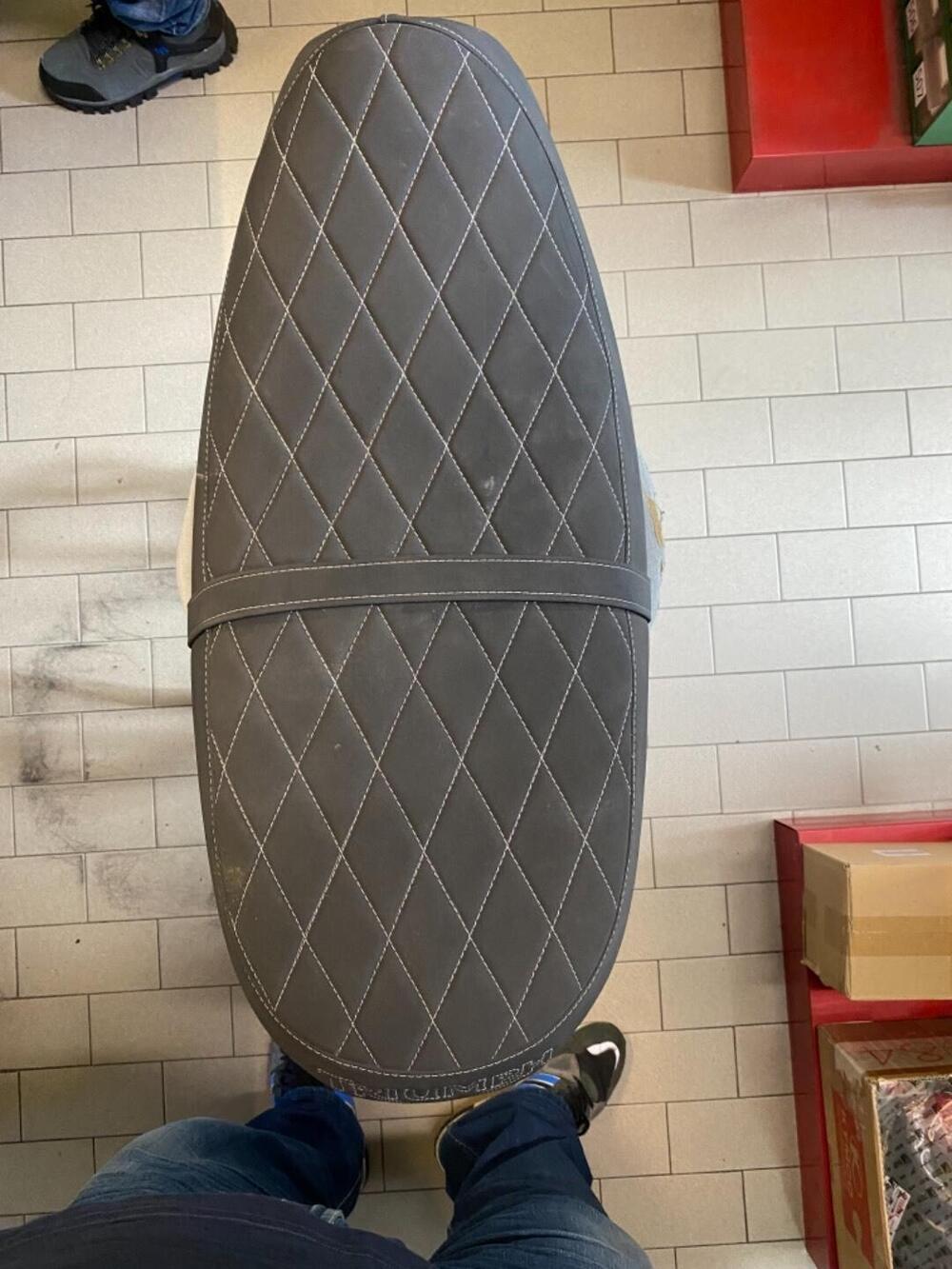 Sella Triumph Bonneville