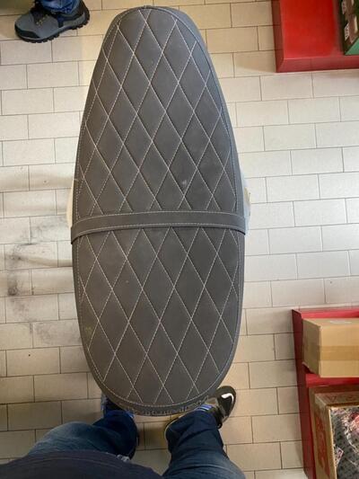 Sella Triumph Bonneville