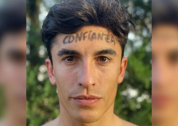 Perch&eacute; Marc Marquez ha pubblicato una foto con una scritta sulla fronte