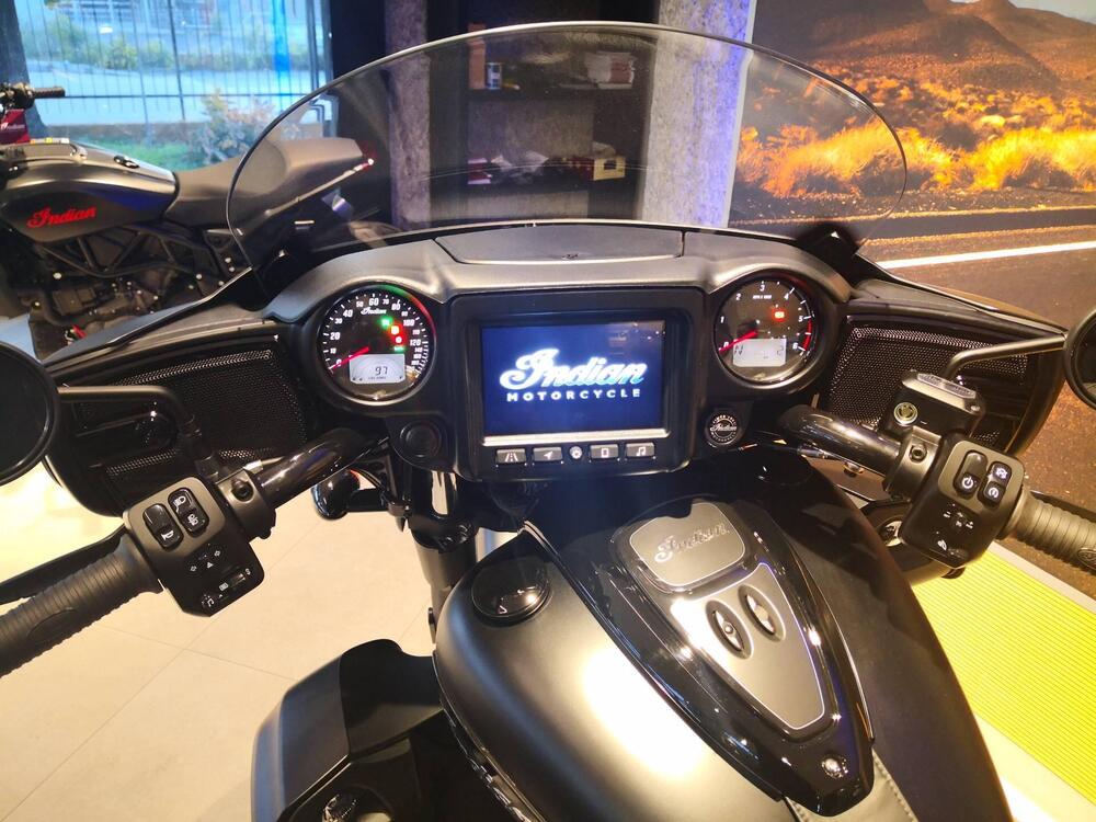 Indian Roadmaster 1890 Dark Horse (2021 - 25) (19)