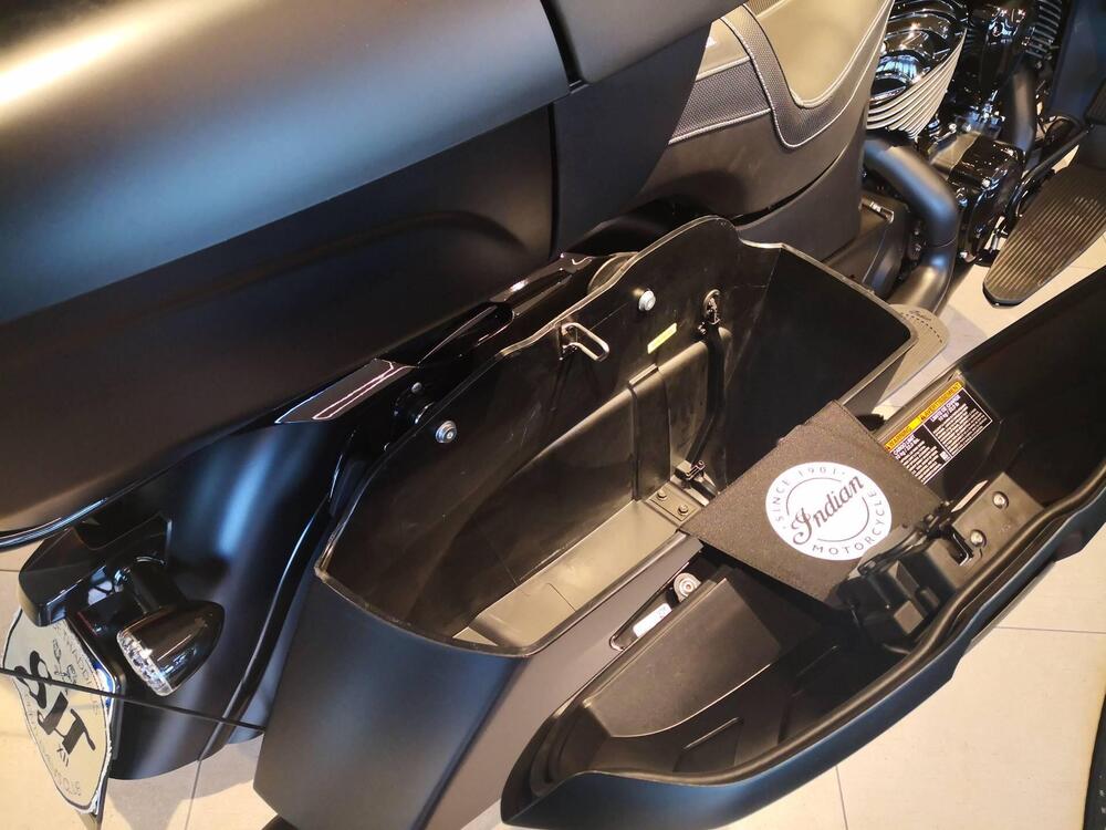 Indian Roadmaster 1890 Dark Horse (2021 - 25) (10)