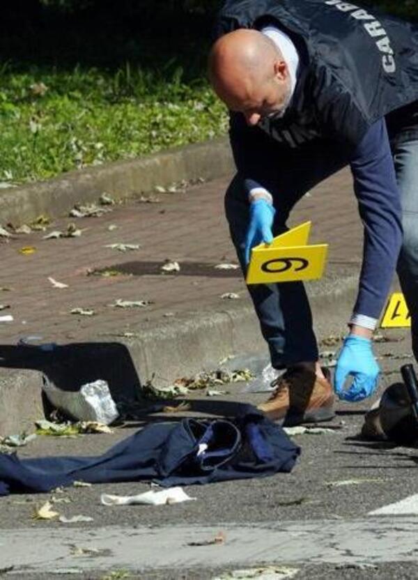 Freddato da due killer sullo scooter: torna la guerra di mafia nel milanese