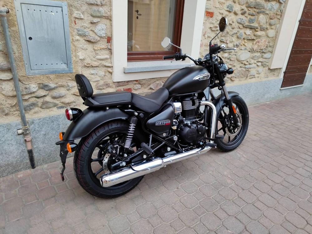 Royal Enfield Meteor 350 Fireball (2021 - 25) (5)