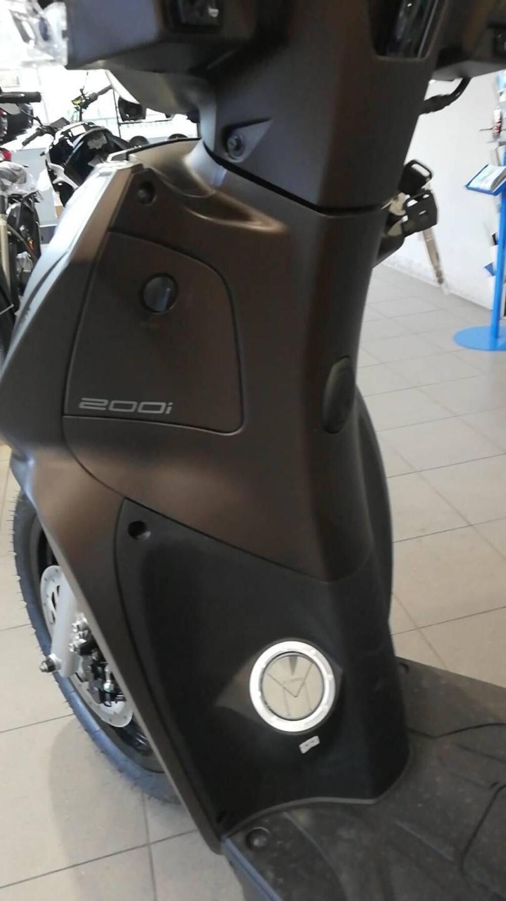 Kymco People 200i S (2021 - 25) (4)