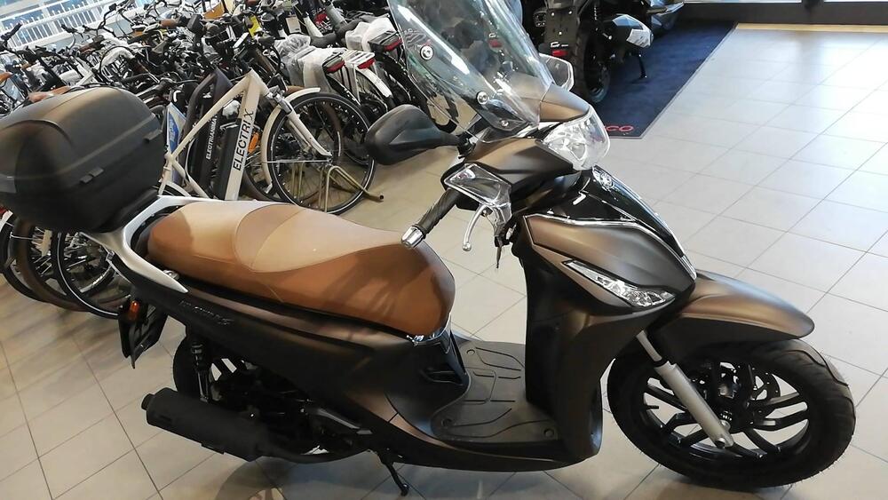 Kymco People 200i S (2021 - 25) (3)