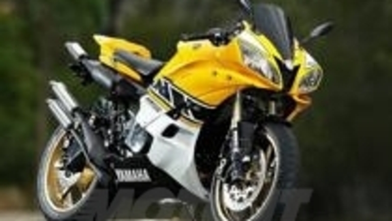 Yamaha RZ500 special