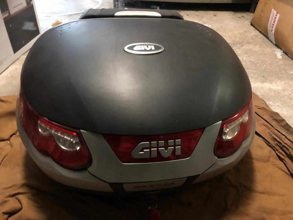 BAULETTI E BORSE LATERALI VARIE Givi (2)