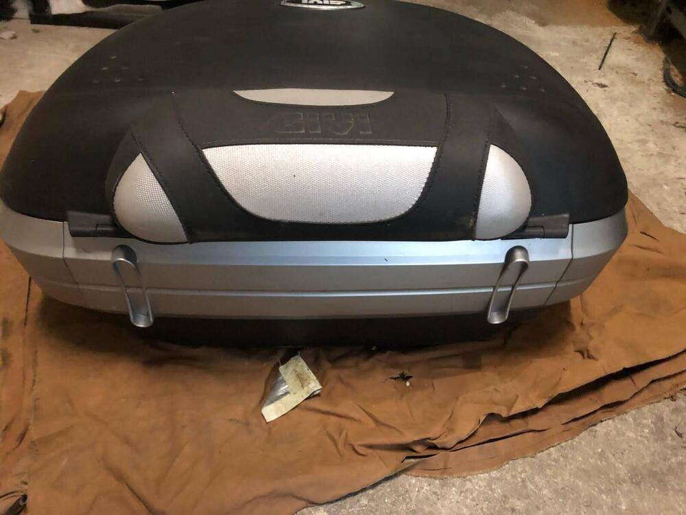 BAULETTI E BORSE LATERALI VARIE Givi (12)