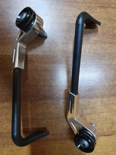 PARALEVA UNIVERSALE barracuda