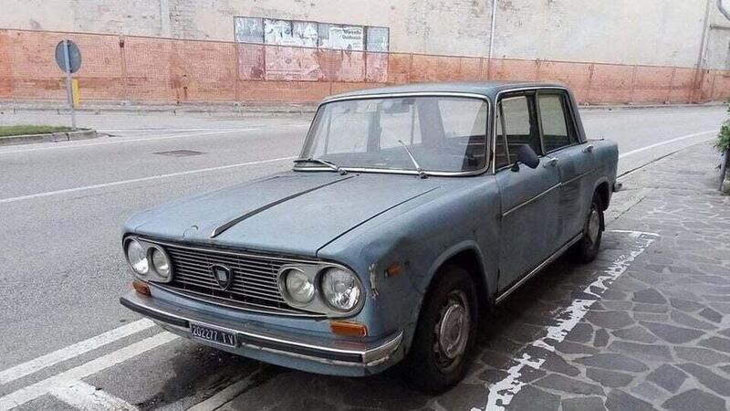 La Lancia Fulvia di Via Zamboni &egrave; stata portata via dopo 40 anni