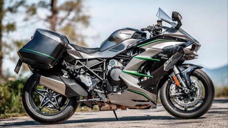 Nuova Kawasaki Ninja H2 SX. Svelati i documenti di omologazione