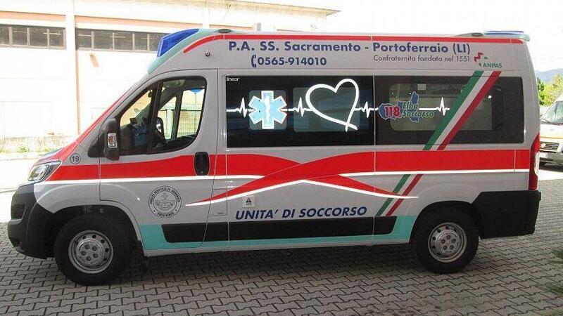 Portoferraio (LI): 68enne cade in moto senza casco, ricoverato in codice rosso