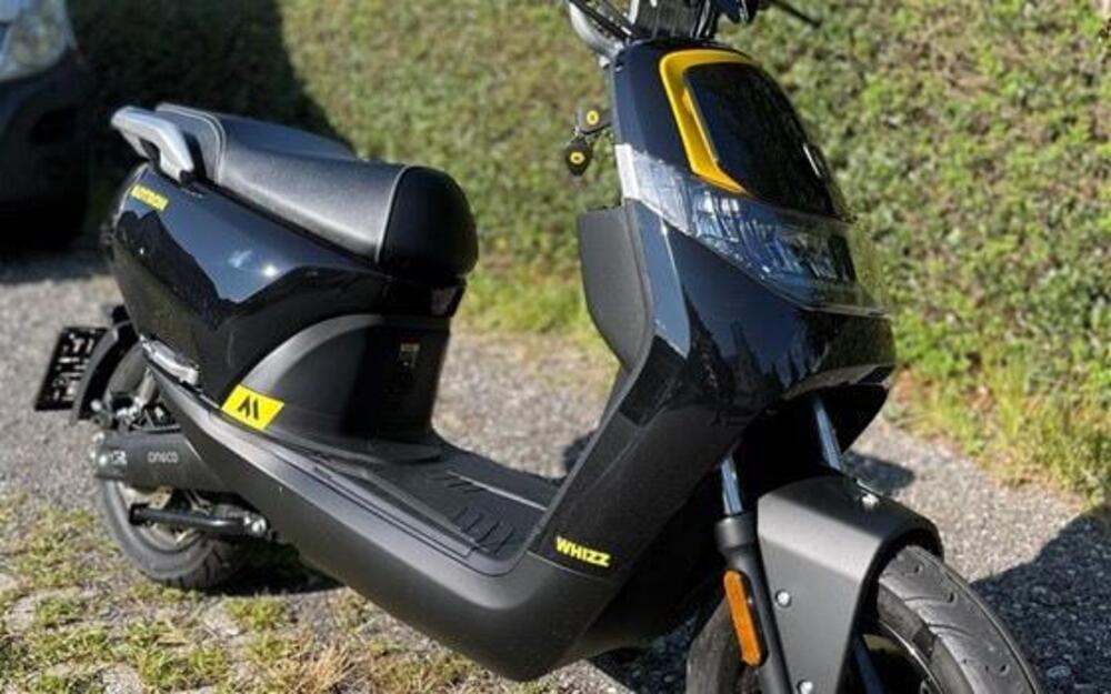 Motron Motorcycles Whizz (2021 - 26) (3)