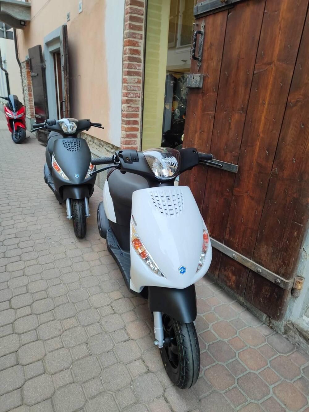 Piaggio Zip 50 4T (2021 - 25) (4)