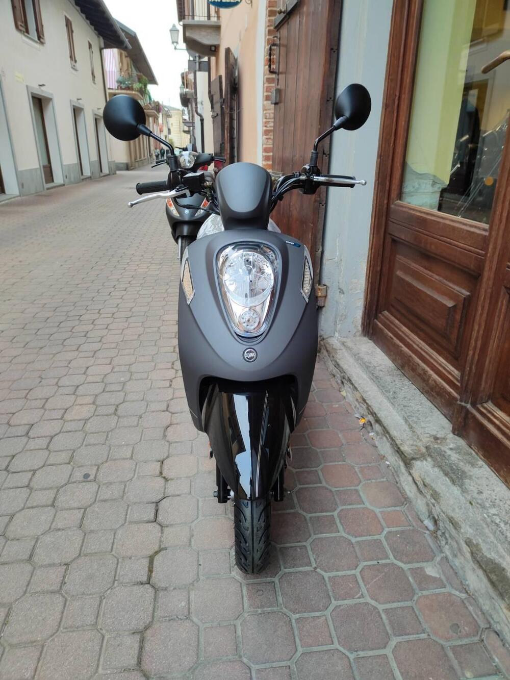 Sym Mio 50 (2021 - 25) (3)