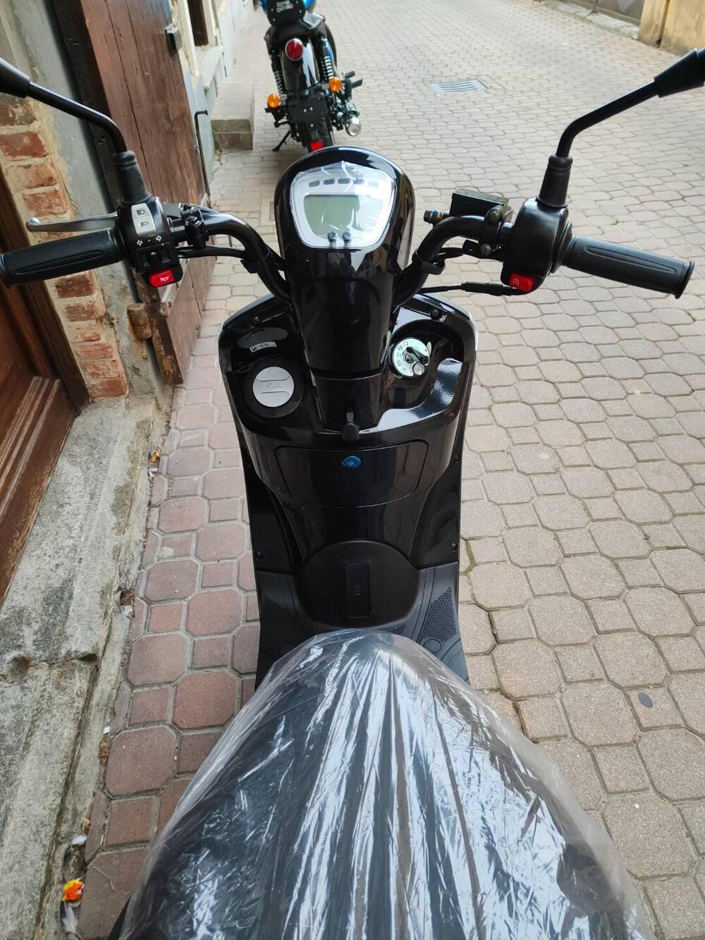 Sym Mio 50 (2021 - 25) (5)