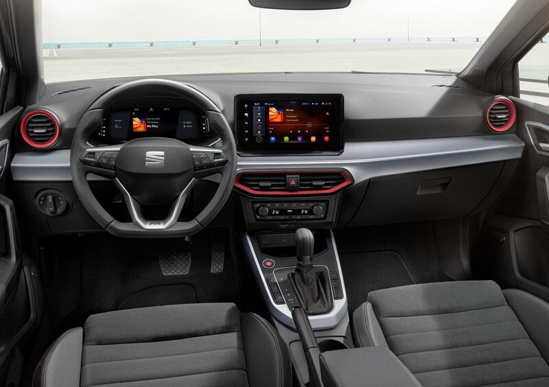 SEAT Arona (9)