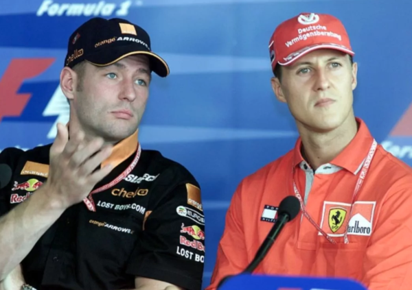 [VIDEO] Mick aiuta Max ad Austin e si ricompone l&#039;antico asse Verstappen-Schumacher 
