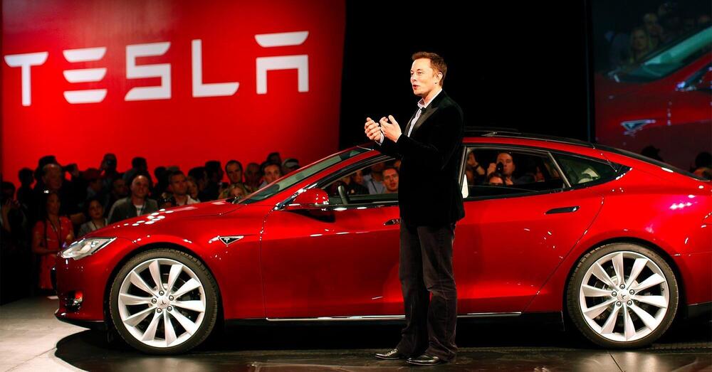 Tesla in vetta alle vendite in Europa (e terza in Italia) con la Model 3. Ma non &egrave; tutto merito suo: ecco perch&eacute;