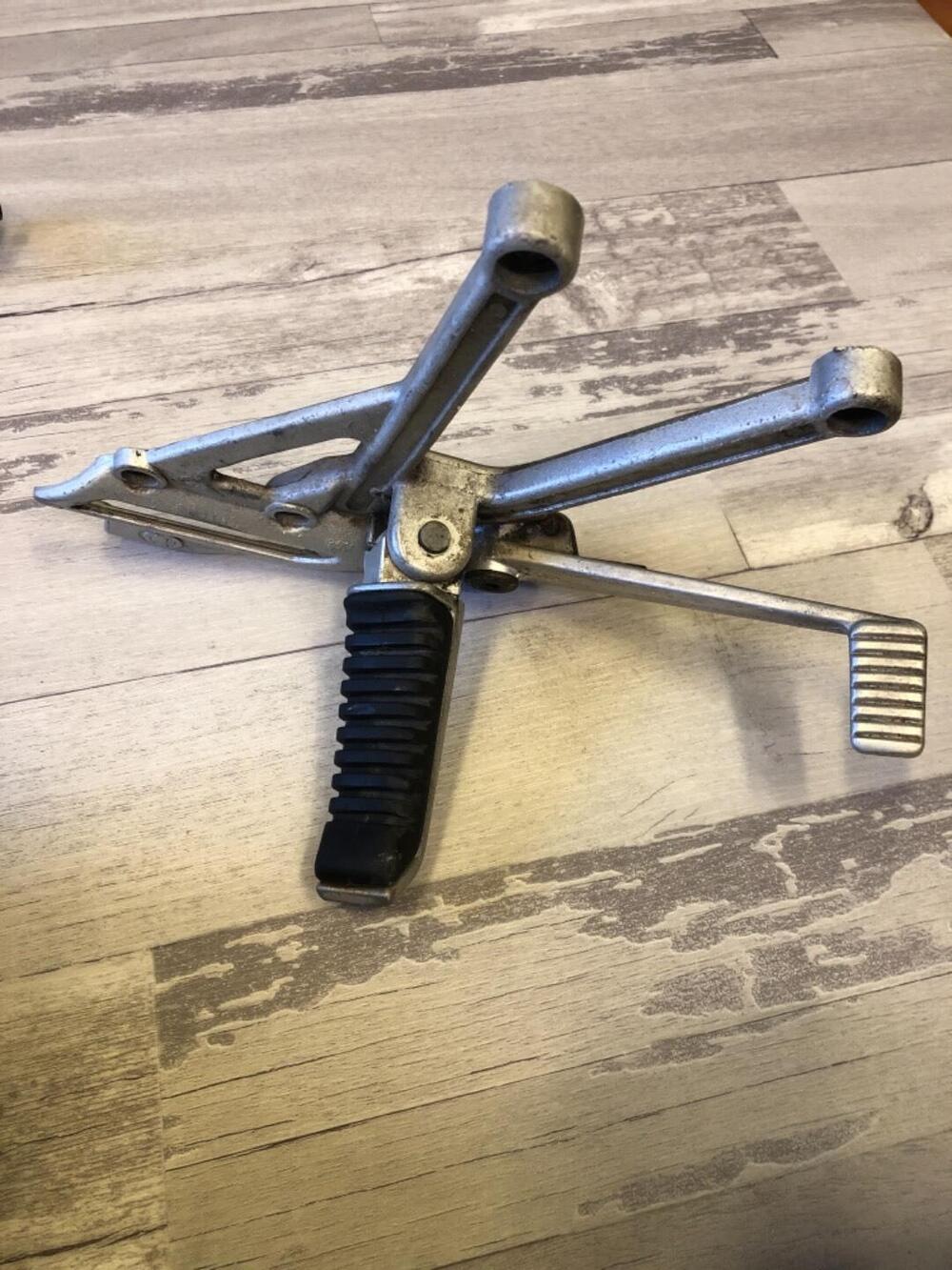 Pedana poggia piedi Cagiva (2)