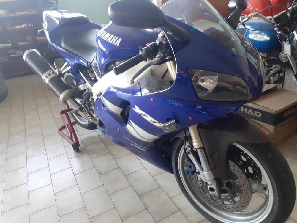 Yamaha YZF R1 (1998 - 99) (2)