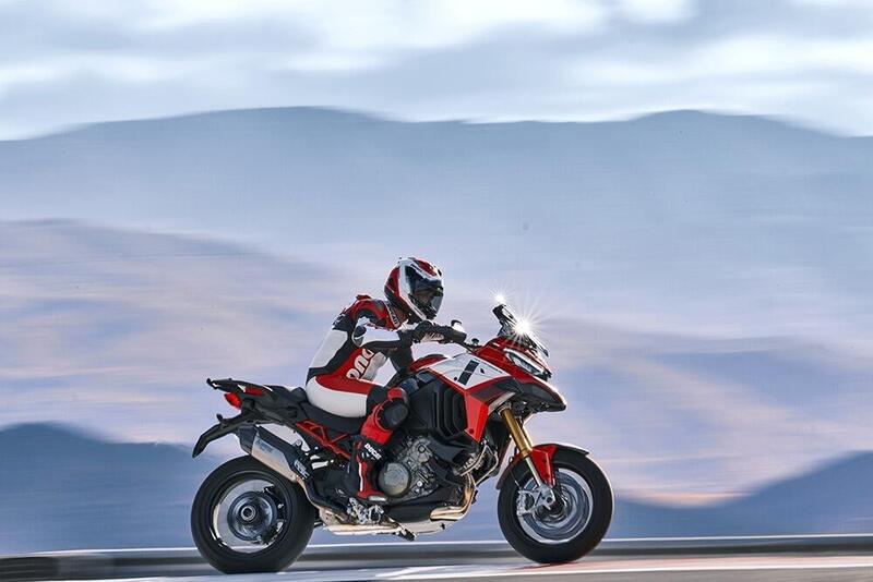 Ducati Multistrada V4 Pikes Peak 2022. Foto, dati e prezzo