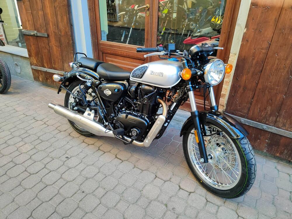 Benelli Imperiale 400 (2021 - 25) (2)