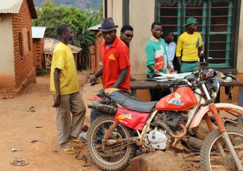 Tanzania: paese che vai, moto che trovi