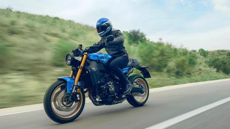 Nuova Yamaha XSR 900 2022. Cambiano l&#039;estetica e la tecnica