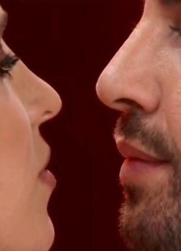 Iannone parla gi&agrave; di matrimonio. Con Lucrezia Lando &egrave; (quasi) bacio ma la testa &egrave; sempre alla MotoGP