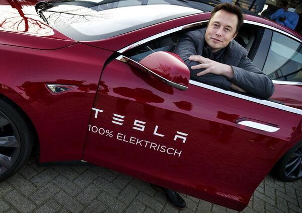 Musk pronto a vendere azioni Tesla per sconfiggere la fame nel mondo, ma...