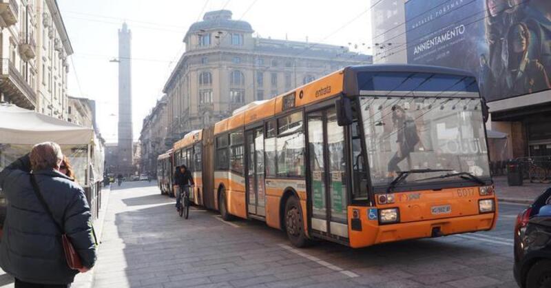 In Emilia-Romagna il biglietto per il bus si fa con la carta di credito