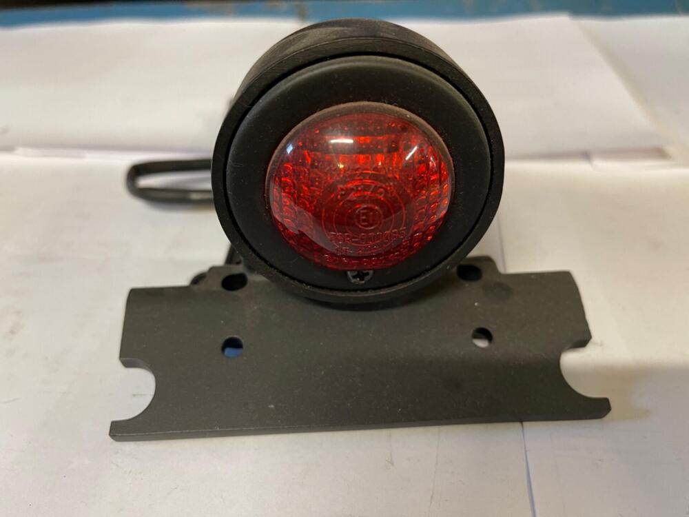 Faro posteriore per moto varie Drag Specialties (4)