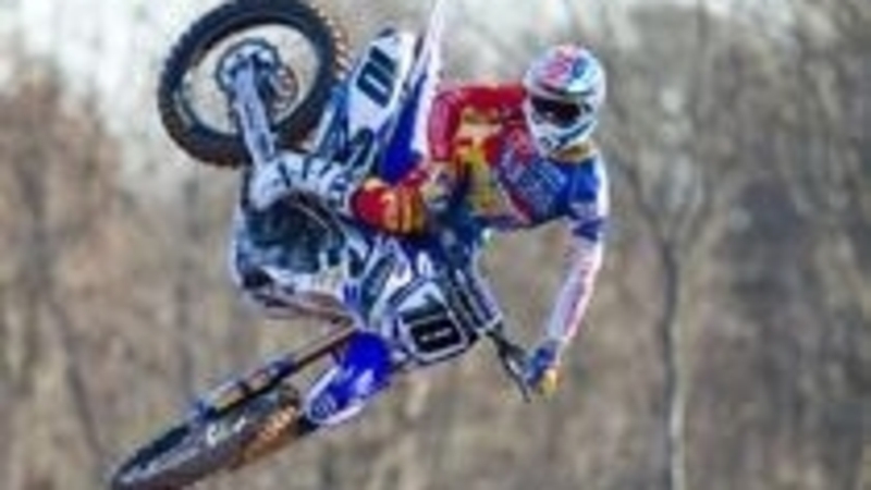 Pirelli sponsor ufficiale del Monster Energy AMA Supercross